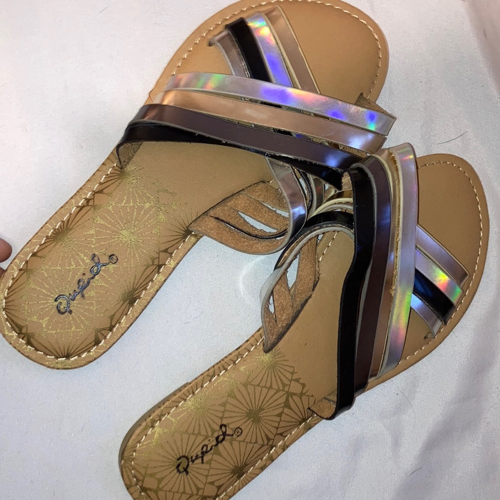 Comfortable sandals!!